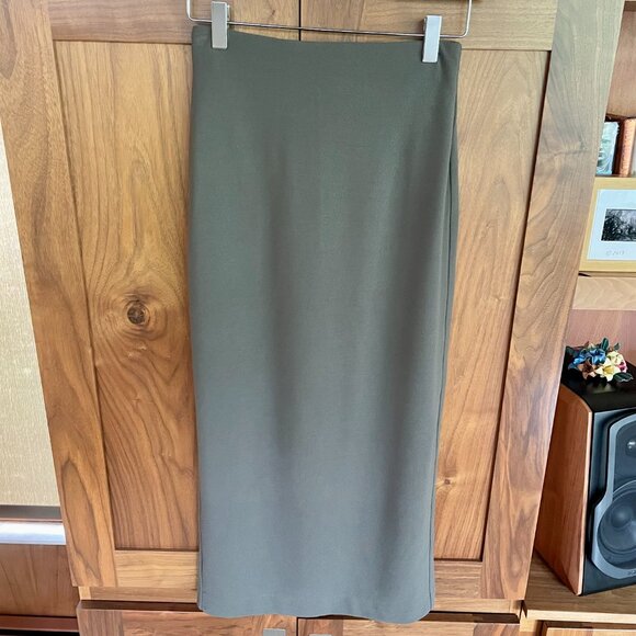 Aritzia Babaton Skirt Small - Picture 6 of 8